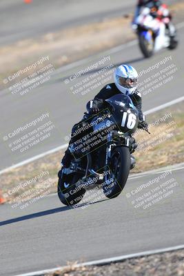 media/Feb-05-2023-Classic Track Day (Sun) [[c35aca4a42]]/Group 3/session 4 turn 4/